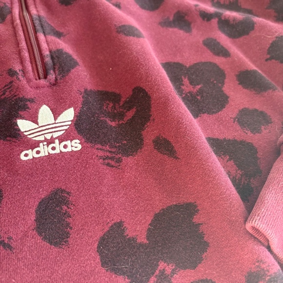 Adidas Originals Bellista Cropped sweatshirt cheetah all over print maroon black - Picture 9 of 14